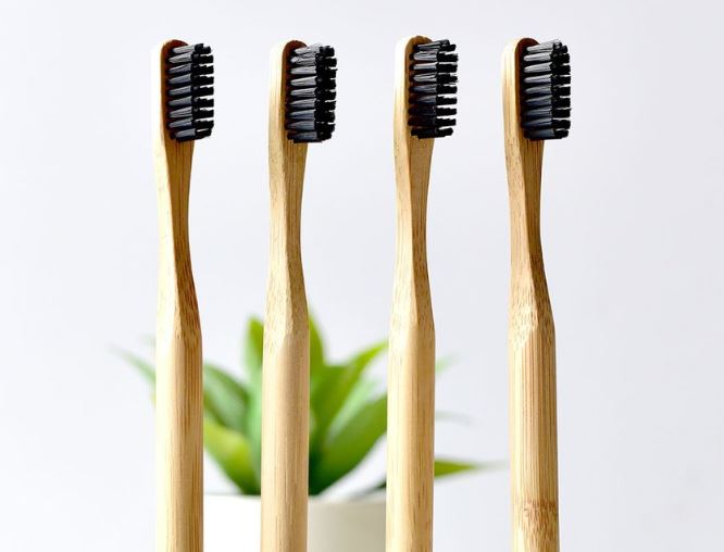 cepillo-de-dientes-ecologico-de-bamboo-biodegradable